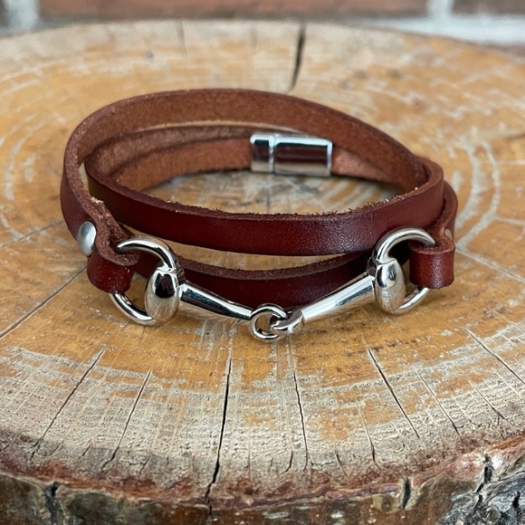 Snaffle Bit Wrap Bracelet with Brown Genuine Leather - Silver - Picture 2 of 2